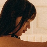 Loless Nude