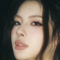 naiqiu000 Nude
